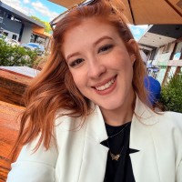 Julia Cintra Email