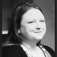 Modern Hardware Employee Deb Tuitel's profile photo