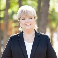 RE/MAX UNIVERSAL Employee Carolyn McCauley's profile photo