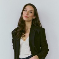 Moda Operandi, Inc Employee Juliana Cala's profile photo
