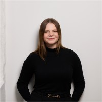 Nadine Winke Email