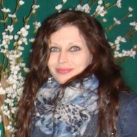 Amber Frostman-Albaqshi Email & Phone Number