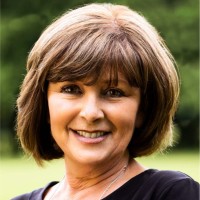 Christina Simons Email & Phone Number