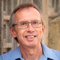 Daniel Suter Email & Phone Number