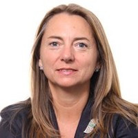 Beatriz Baker Araujo Email