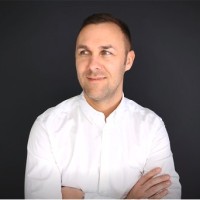 Norman Höppner Email