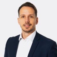 Dominik Pelzer Email