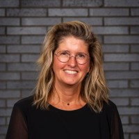 Beth Woods Email & Phone Number