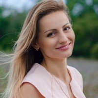 CustomDevLab Employee Julia Kramar's profile photo