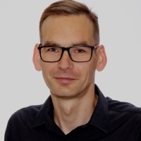 O-I Employee Andrzej Gajewski's profile photo