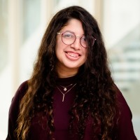 Mahgul Farooqui Email