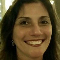 Roberta Monteiro Email