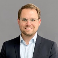 Robin Hirt Email