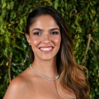 Larissa Carvalho Email