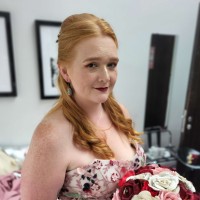 Simone Upton Email
