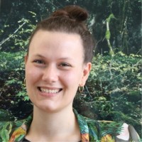 Julia von Dem Bussche Email