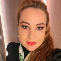 Paloma Trindade Email