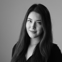 Douglas Emmett Builders Employee Emily Warter's profile photo