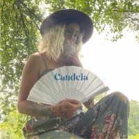 Lia Olczak Email
