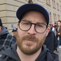 Viktor Lindström Email
