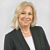 Houlihan Lawrence Employee Regina Confalone's profile photo