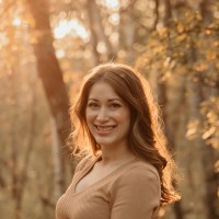 Rozlynn Burlock's profile photo