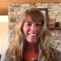 Out of the Box Technology Employee Loni Knepper's profile photo
