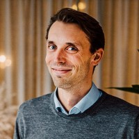Gustav Ahl Email