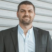 Thomas Straßner Email