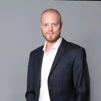 Claudio Schiener Email