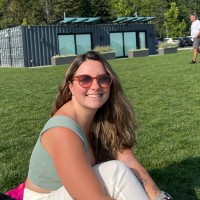 Caroline Barreto Email