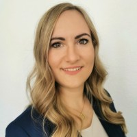 Stefanie Momber Email