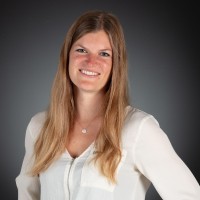 Lisa Tölle Email
