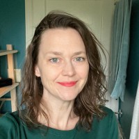 Darsey Landoe Email & Phone Number