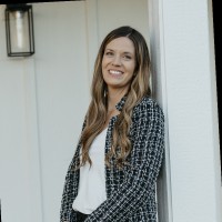 Lara Ramsay Email & Phone Number
