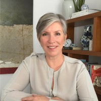 Gillian Arnott Email