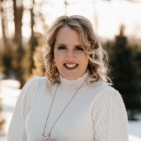 Julia Bye Email & Phone Number
