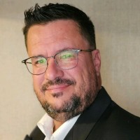 Dany Lévesque Email