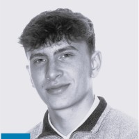 Thomas Roos Email