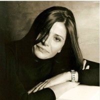 Giulia Bertola Email