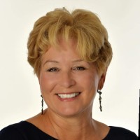Leading Edge Real Estate Employee Nina Clancy's profile photo