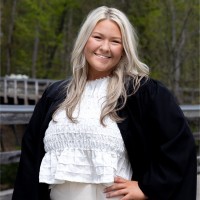 Looney's Pub Employee Emma Lyles's profile photo