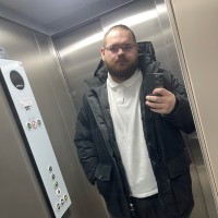 Justin Tröbinger Email