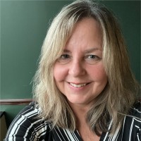 Edward Jones Employee Leslie Malone's profile photo