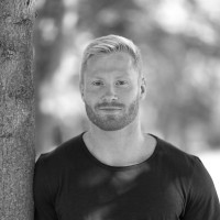 Jonas Pallesen Email