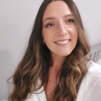 Metric Search Employee Yasmin Castle's profile photo