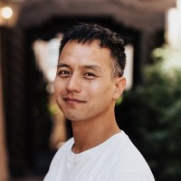 Tommy Hoang Email
