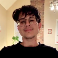 Ari Alvarado-Goss Email