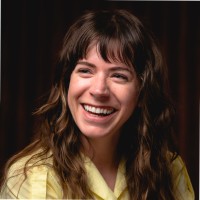 Julia Binns Email & Phone Number