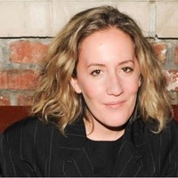 E-mail e número de telefone de Malina Gilchrist